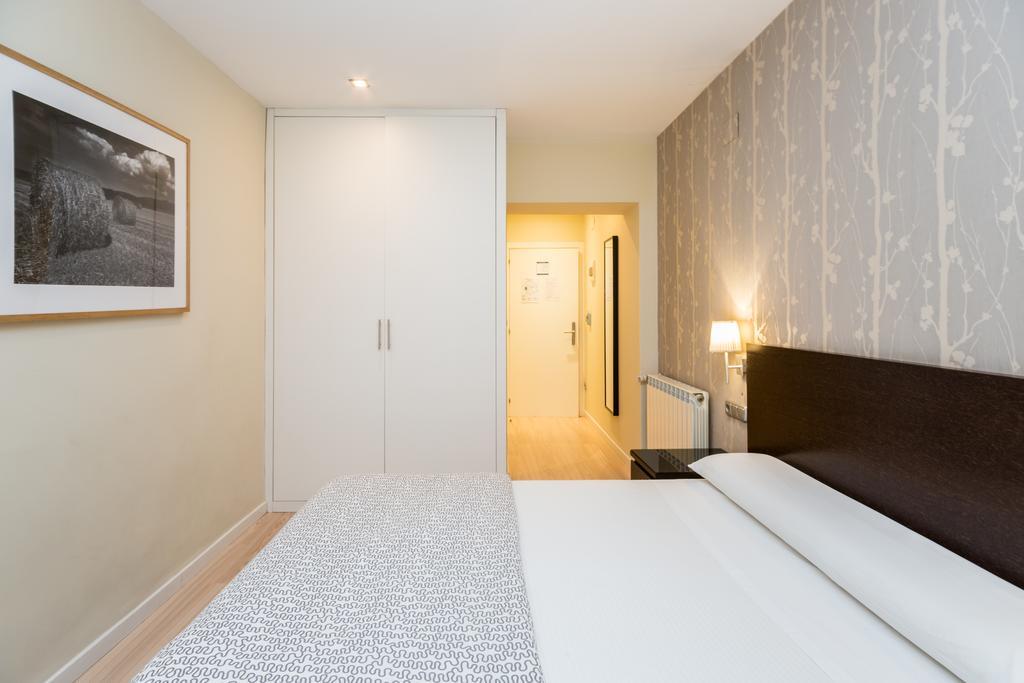 Pension Altair San Sebastian Ruang foto