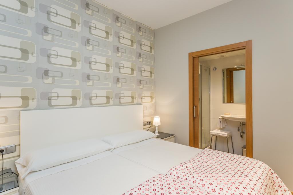 Pension Altair San Sebastian Ruang foto